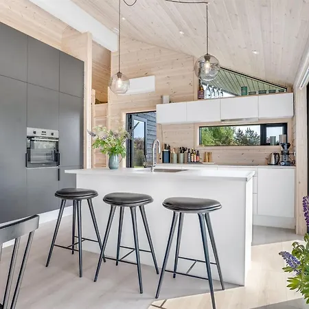 Edite - 900m From The Sea By Interhome