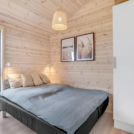 Holiday home Edite - 900m From The Sea By Interhome *